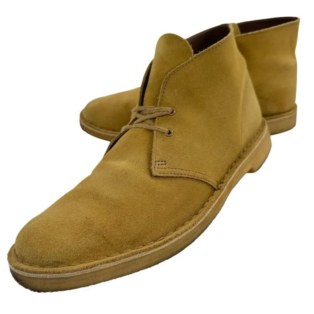 Clark’s Wheat Suede Leather Chukka Boots Men’s Size 10M